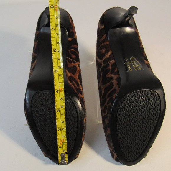 MICHAEL KORS Leopard Calf Hair Open Toe Pump - Picture 9 of 10